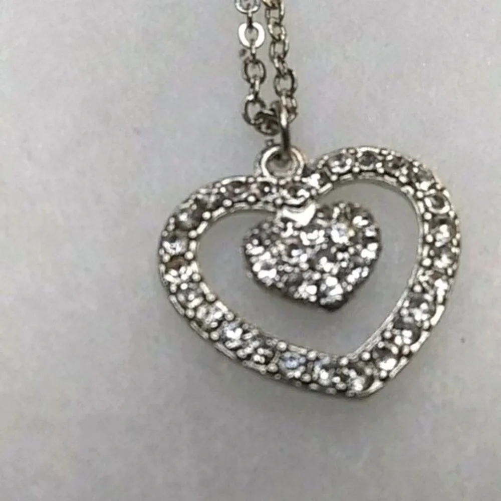Rhinestone double heart‎ pendant silvertone necklace